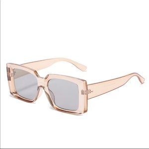 Beige Clear Frame Luxury Style Sunglasses Quality Fashion Designer Sun Shades